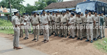 ಪೊಲೀಸರು ಸಾರ್ವಜನಿಕ ಸುರಕ್ಷತಾ ಉಪಸ್ಥಿತಿಯನ್ನು ಹೆಚ್ಚಿಸಿದ್ದಾರೆ